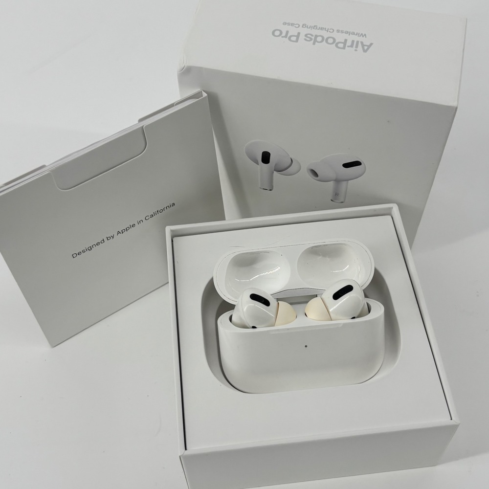 Apple AirPods Pro Wireless Charging Case White In-Ear Headphones MWP22AM/A